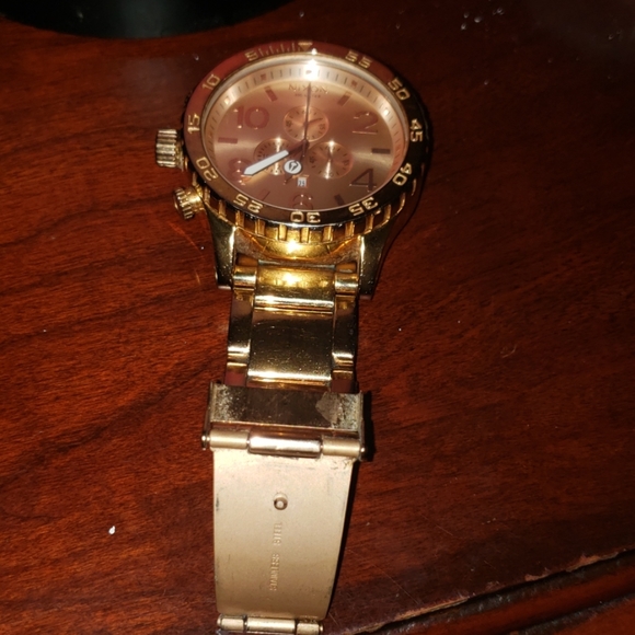 Nixon mens watch - Picture 3 of 3